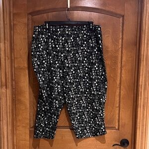 Floral Black and White Capri Pants